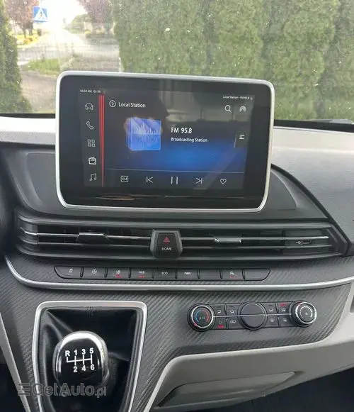 MAXUS Deliver 9 