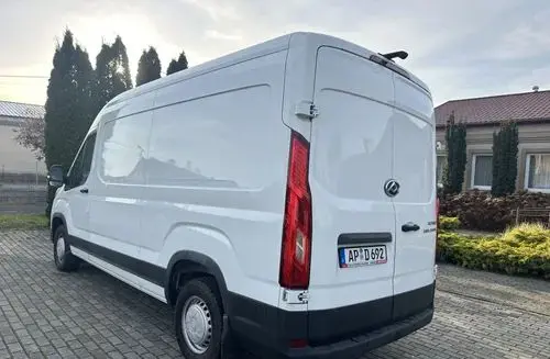 MAXUS Deliver 9 