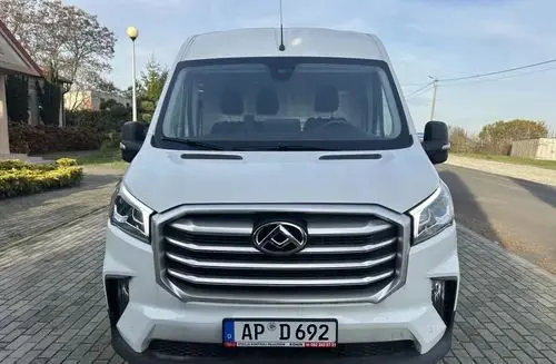 MAXUS Deliver 9 