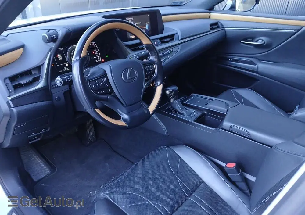 LEXUS ES 300h Prestige