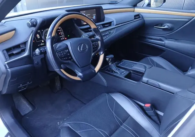 LEXUS ES 300h Prestige