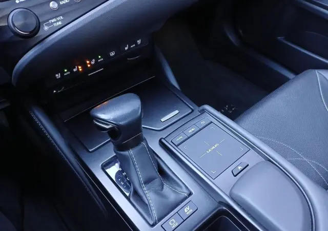 LEXUS ES 300h Prestige