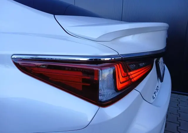 LEXUS ES 300h Prestige