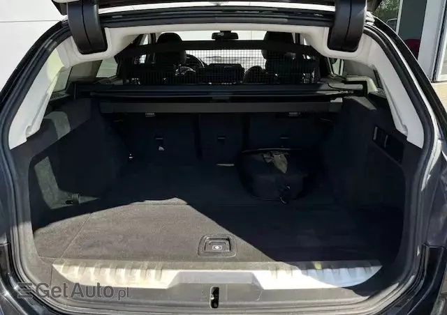 BMW Seria 3 330e xDrive M Sport sport