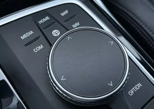 BMW Seria 3 330e xDrive M Sport sport