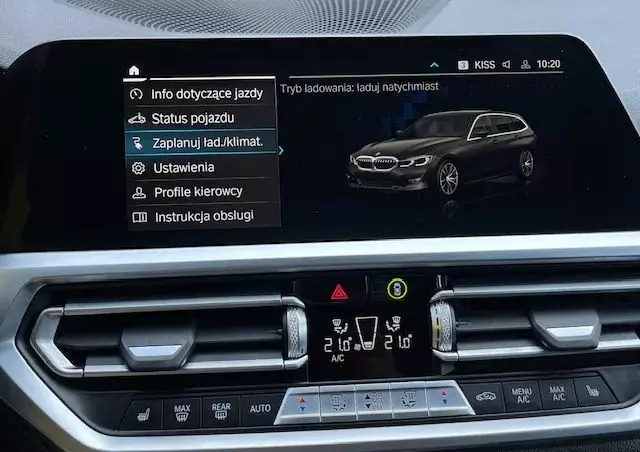 BMW Seria 3 330e xDrive M Sport sport