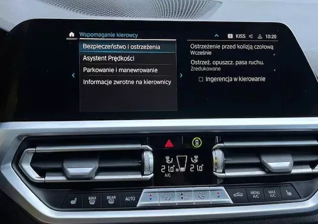 BMW Seria 3 330e xDrive M Sport sport