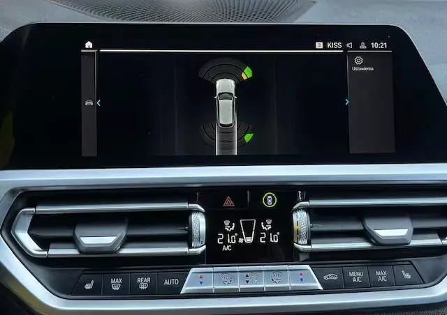 BMW Seria 3 330e xDrive M Sport sport