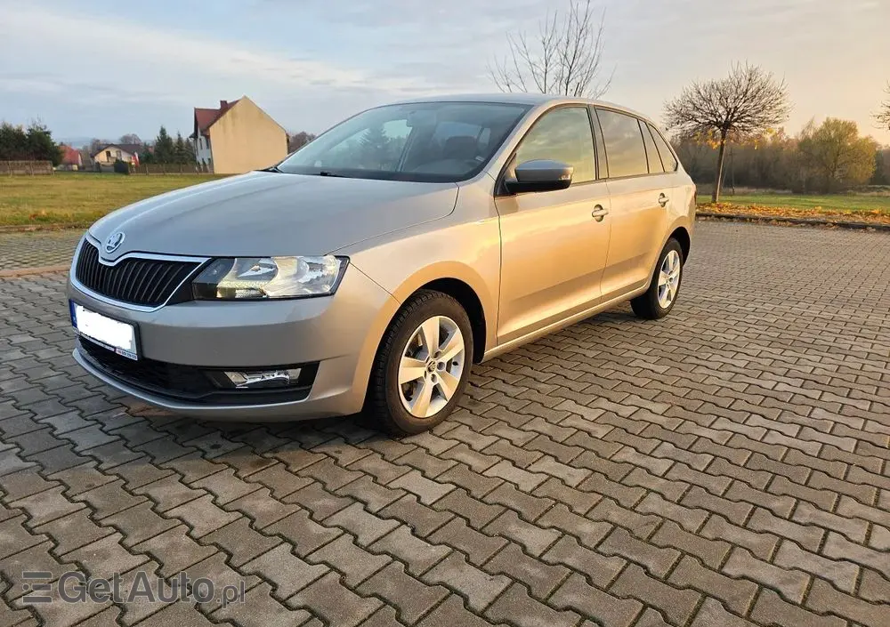 SKODA RAPID Spb 1.0 TSI Style