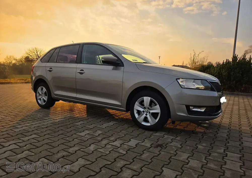 SKODA RAPID Spb 1.0 TSI Style