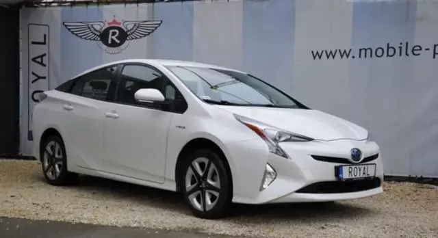 TOYOTA Prius 