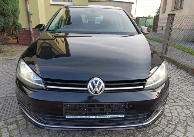 VOLKSWAGEN Golf 1.4 TSI BlueMotion Technology Highline
