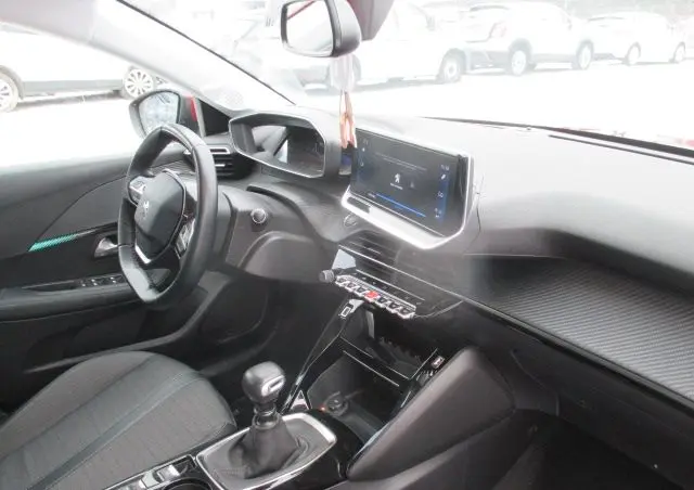 PEUGEOT 208 PureTech 100 Style