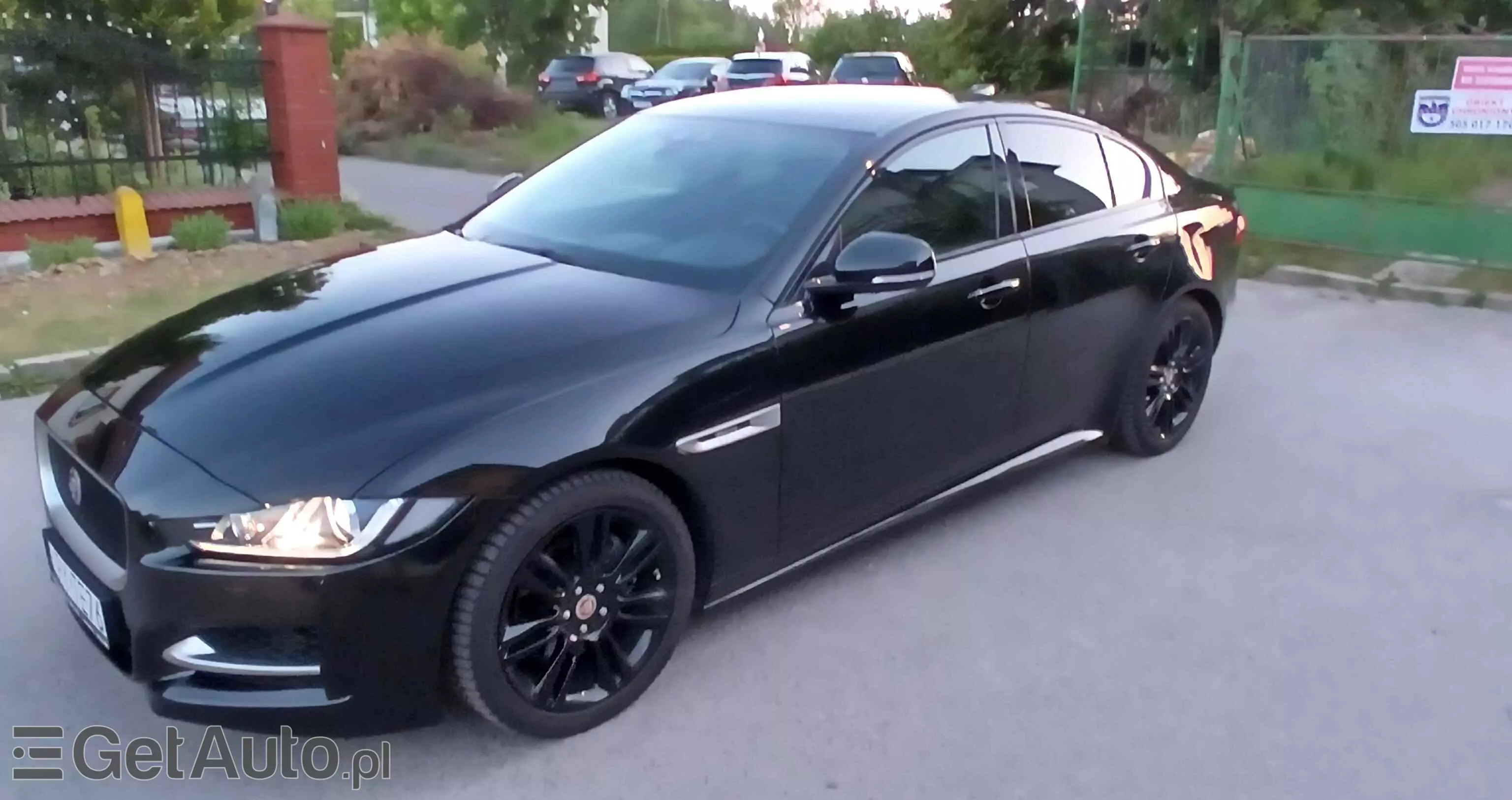 JAGUAR XE 2.0 D R-Sport