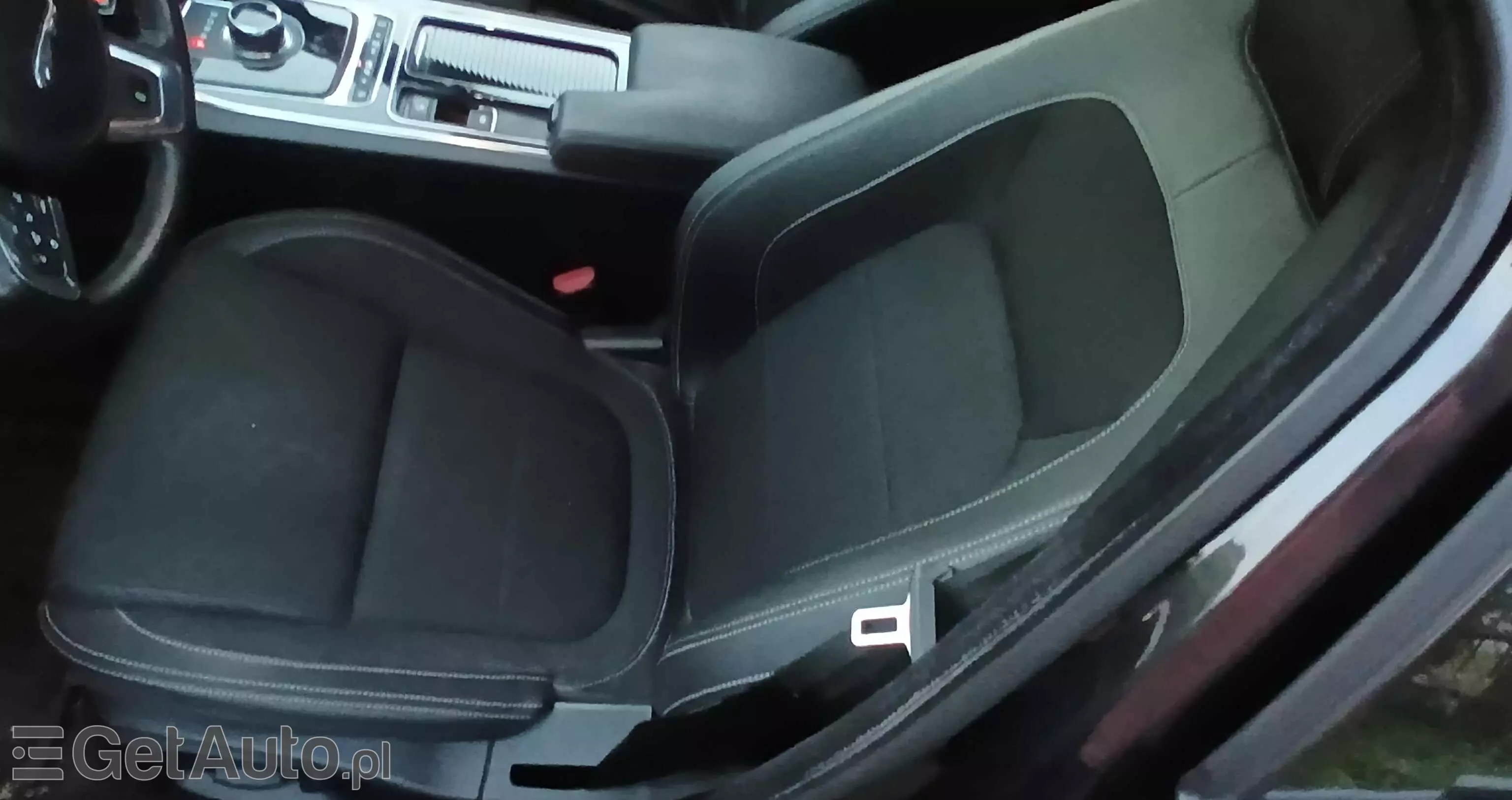 JAGUAR XE 2.0 D R-Sport