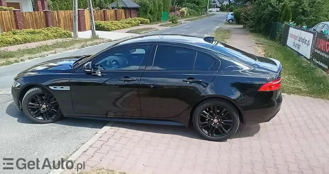 JAGUAR XE 2.0 D R-Sport