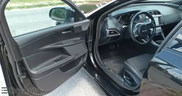 JAGUAR XE 2.0 D R-Sport