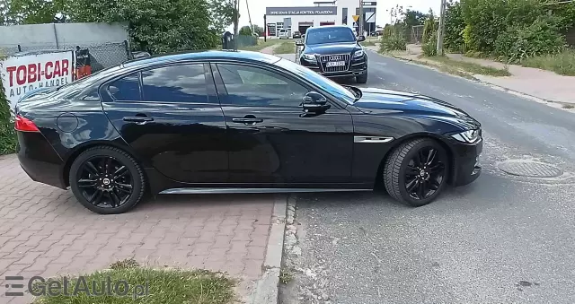 JAGUAR XE 2.0 D R-Sport