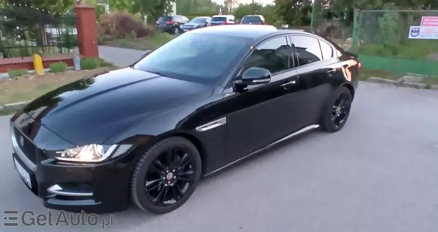 JAGUAR XE 2.0 D R-Sport