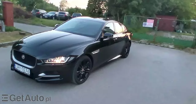 JAGUAR XE 2.0 D R-Sport