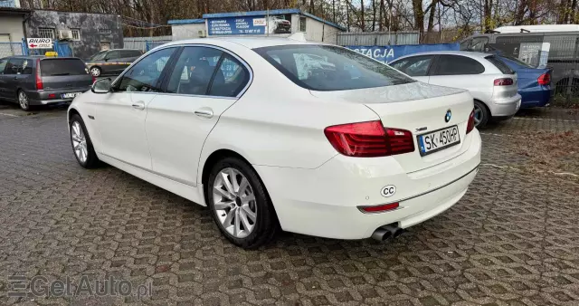 BMW Seria 5 525d xDrive Luxury Line