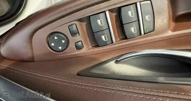 BMW Seria 5 525d xDrive Luxury Line