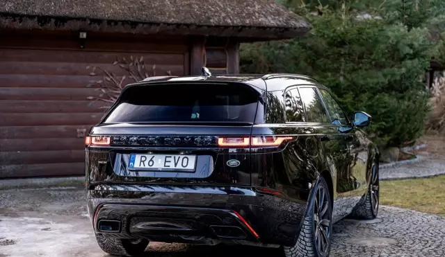 LAND ROVER Range Rover Velar 