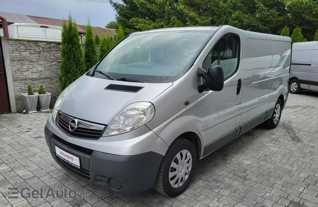 OPEL Vivaro 