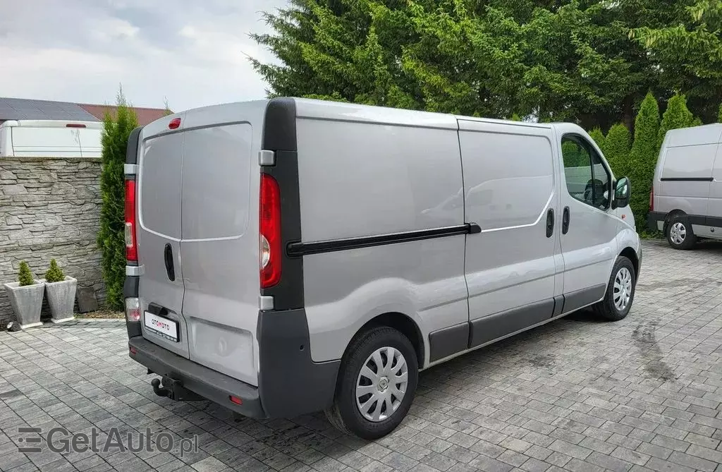 OPEL Vivaro 