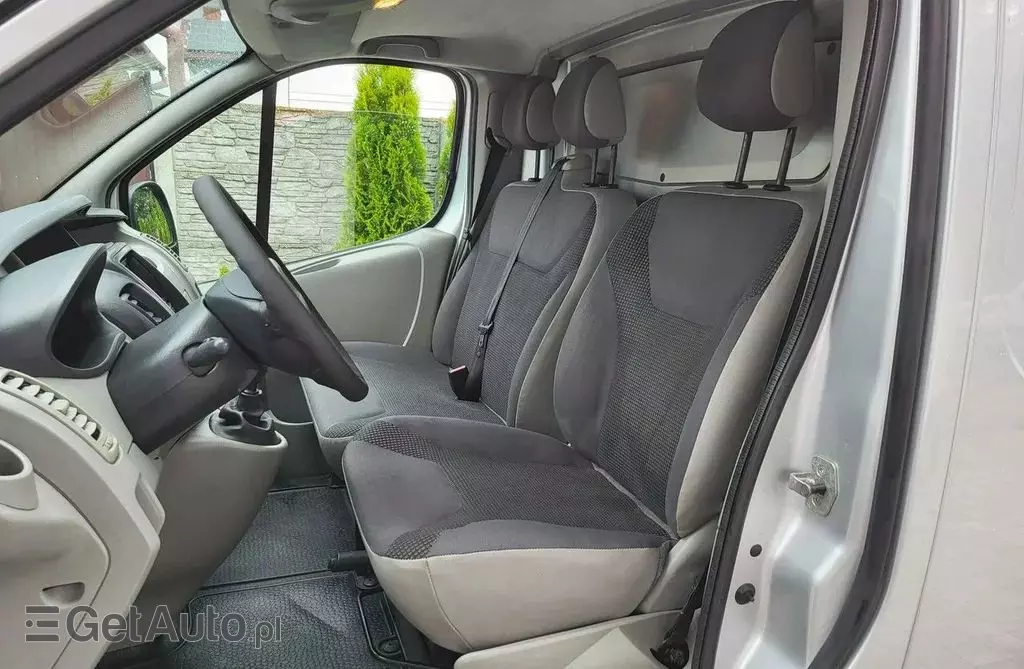 OPEL Vivaro 
