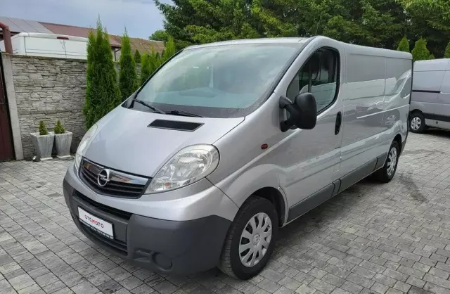 OPEL Vivaro 