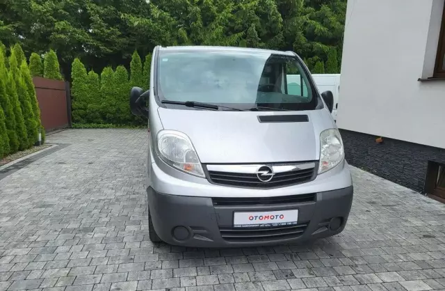 OPEL Vivaro 