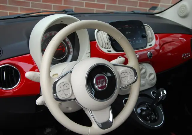 FIAT 500 1.2 Lounge Dualogic EU6d