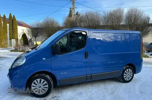 RENAULT Trafic 