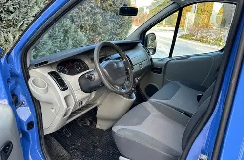 RENAULT Trafic 