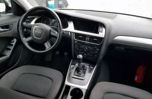 AUDI A4 