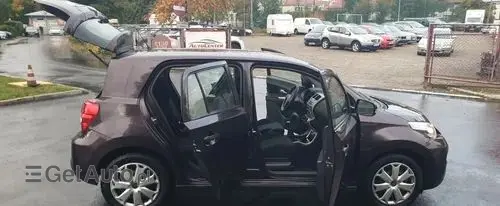 TOYOTA Urban Cruiser 