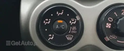 TOYOTA Urban Cruiser 