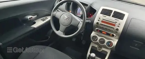 TOYOTA Urban Cruiser 