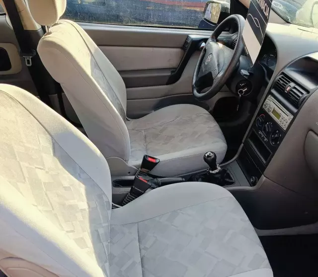 OPEL Astra 1.6 Ecotec 16V (101 KM)