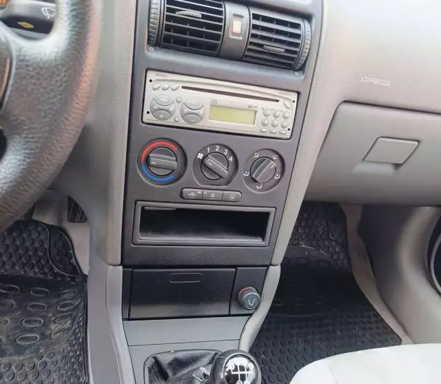 OPEL Astra 1.6 Ecotec 16V (101 KM)