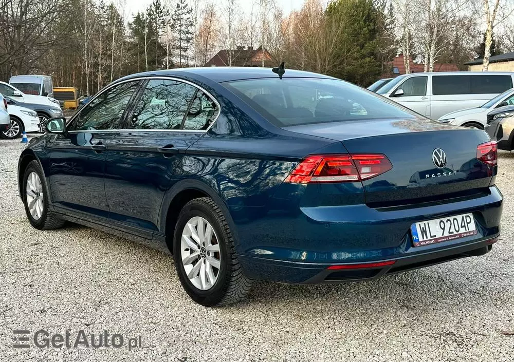 VOLKSWAGEN Passat 1.5 TSI EVO Business