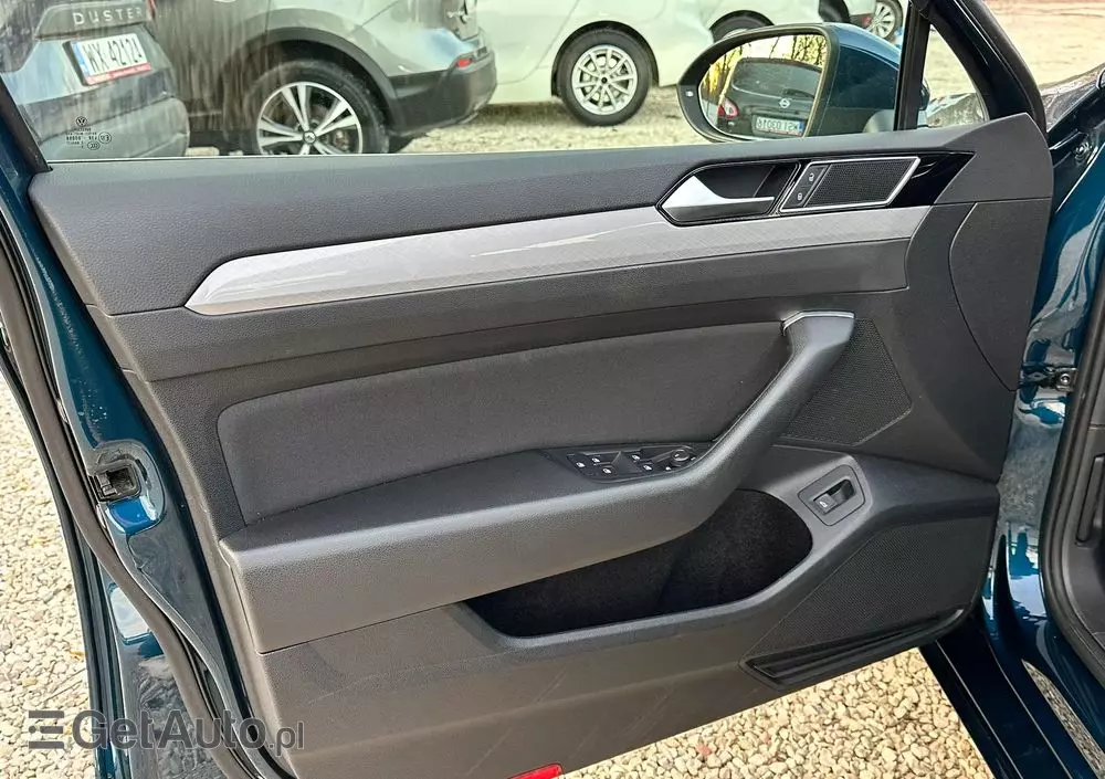 VOLKSWAGEN Passat 1.5 TSI EVO Business