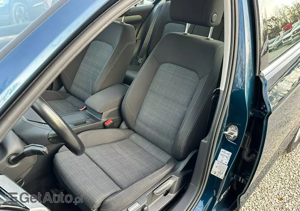 VOLKSWAGEN Passat 1.5 TSI EVO Business