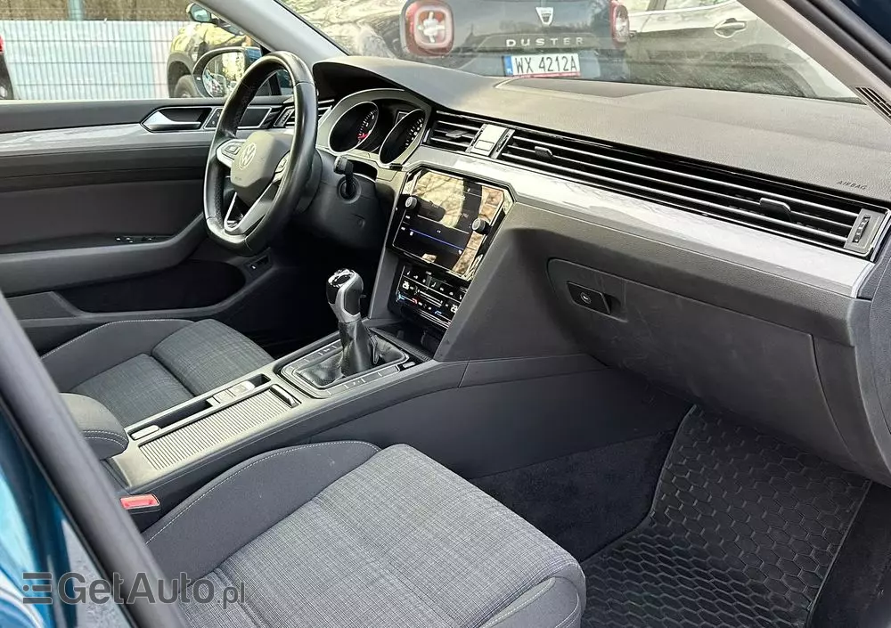 VOLKSWAGEN Passat 1.5 TSI EVO Business