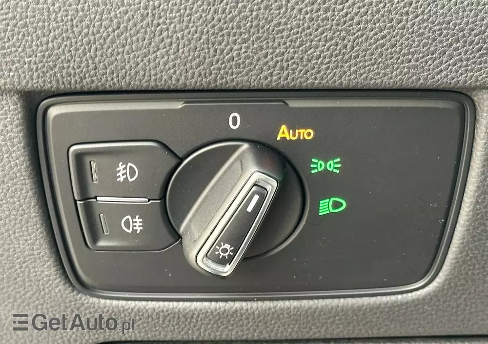 VOLKSWAGEN Passat 1.5 TSI EVO Business