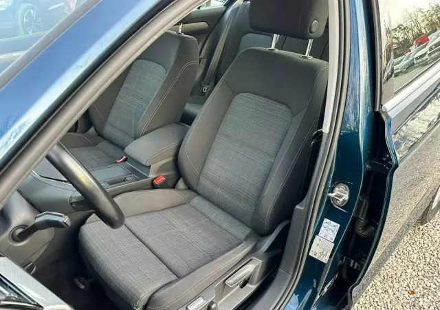VOLKSWAGEN Passat 1.5 TSI EVO Business