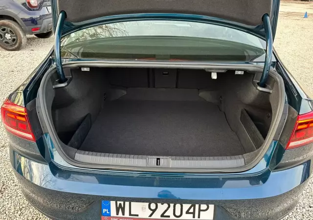 VOLKSWAGEN Passat 1.5 TSI EVO Business