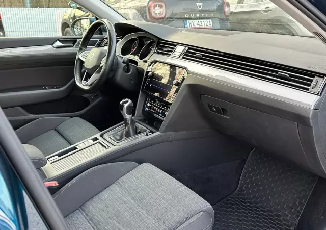 VOLKSWAGEN Passat 1.5 TSI EVO Business