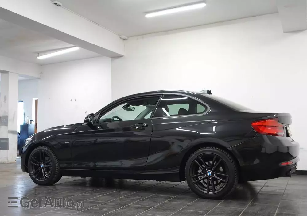 BMW Seria 2 218i Coupe Sport Line